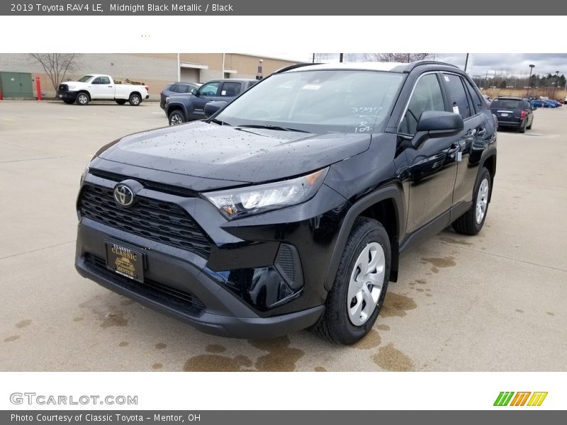 Midnight Black Metallic / Black 2019 Toyota RAV4 LE