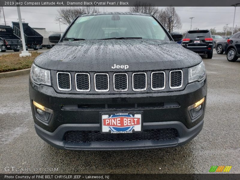 Diamond Black Crystal Pearl / Black 2019 Jeep Compass Latitude 4x4