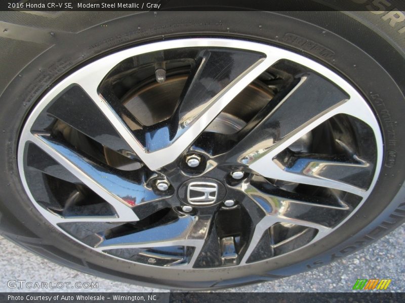 Modern Steel Metallic / Gray 2016 Honda CR-V SE