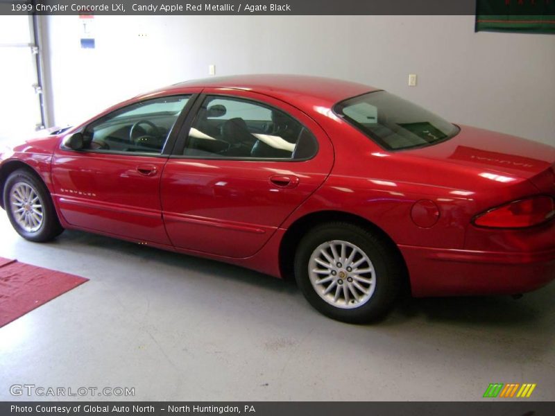 Candy Apple Red Metallic / Agate Black 1999 Chrysler Concorde LXi