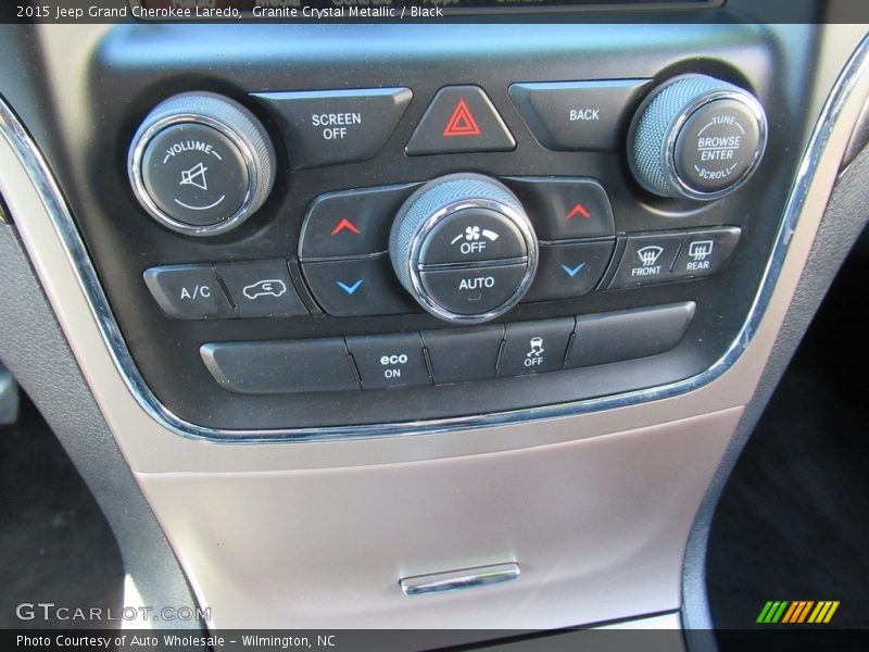 Granite Crystal Metallic / Black 2015 Jeep Grand Cherokee Laredo