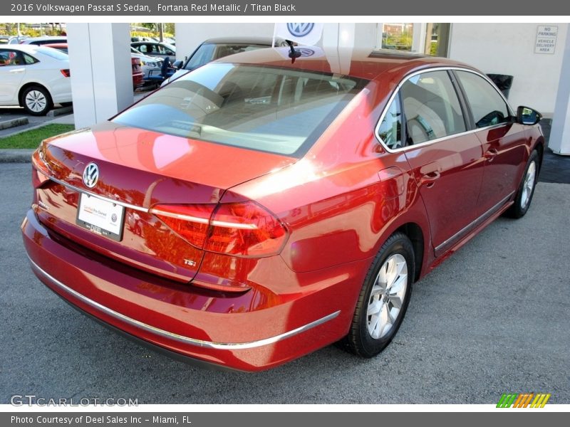 Fortana Red Metallic / Titan Black 2016 Volkswagen Passat S Sedan