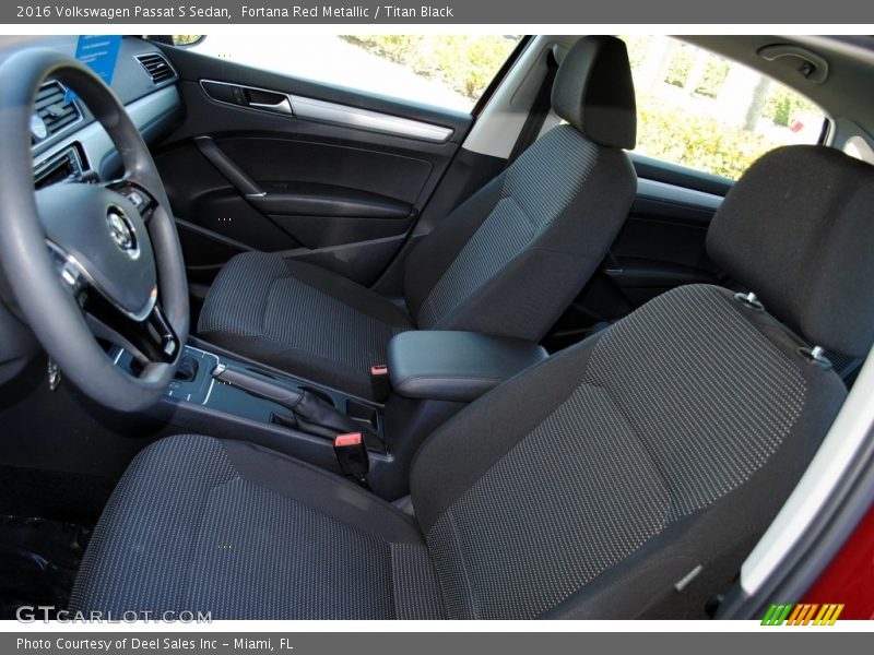 Fortana Red Metallic / Titan Black 2016 Volkswagen Passat S Sedan