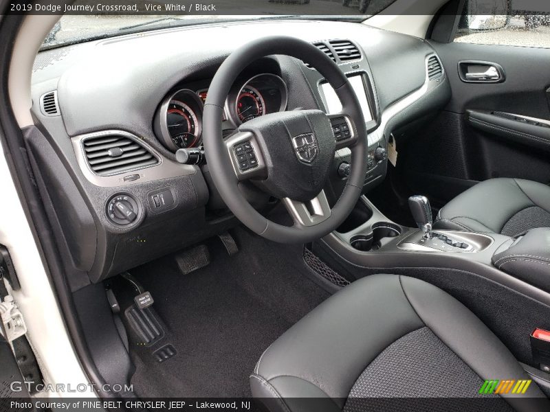 Vice White / Black 2019 Dodge Journey Crossroad