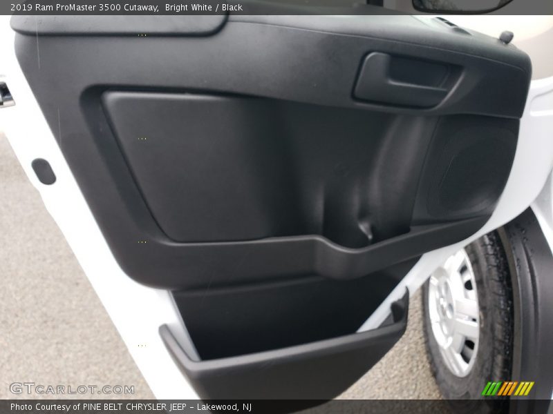 Bright White / Black 2019 Ram ProMaster 3500 Cutaway