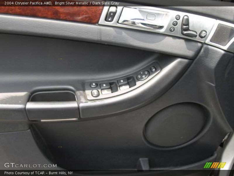 Bright Silver Metallic / Dark Slate Gray 2004 Chrysler Pacifica AWD