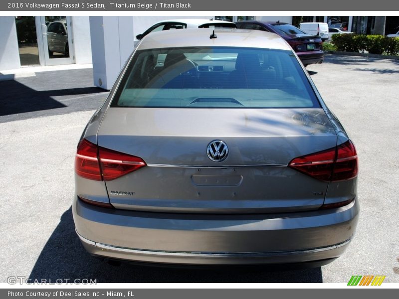 Titanium Beige / Titan Black 2016 Volkswagen Passat S Sedan