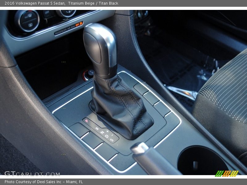 Titanium Beige / Titan Black 2016 Volkswagen Passat S Sedan