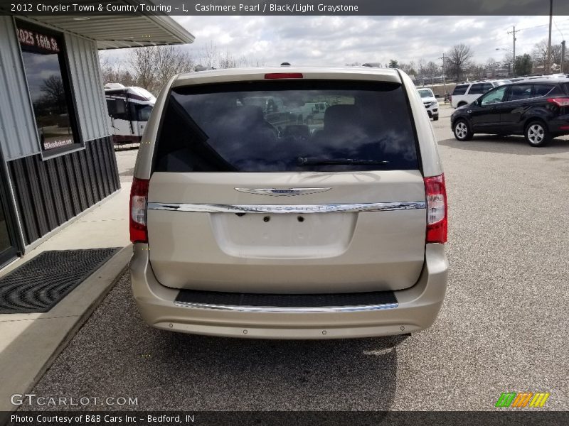 Cashmere Pearl / Black/Light Graystone 2012 Chrysler Town & Country Touring - L