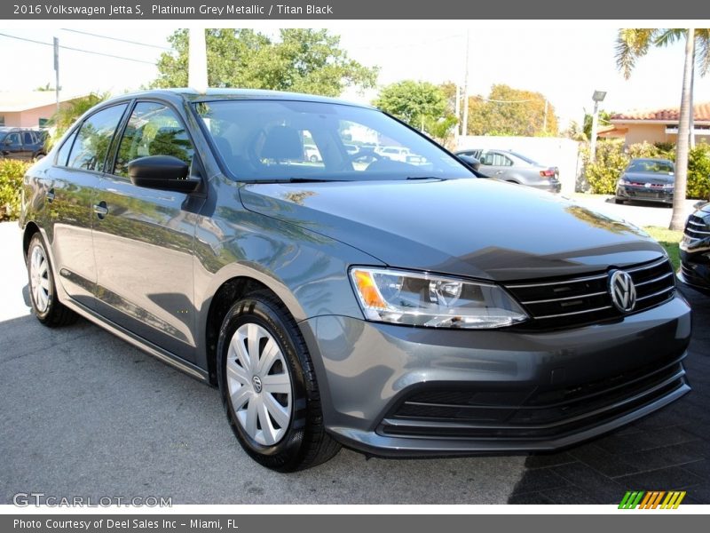 Platinum Grey Metallic / Titan Black 2016 Volkswagen Jetta S