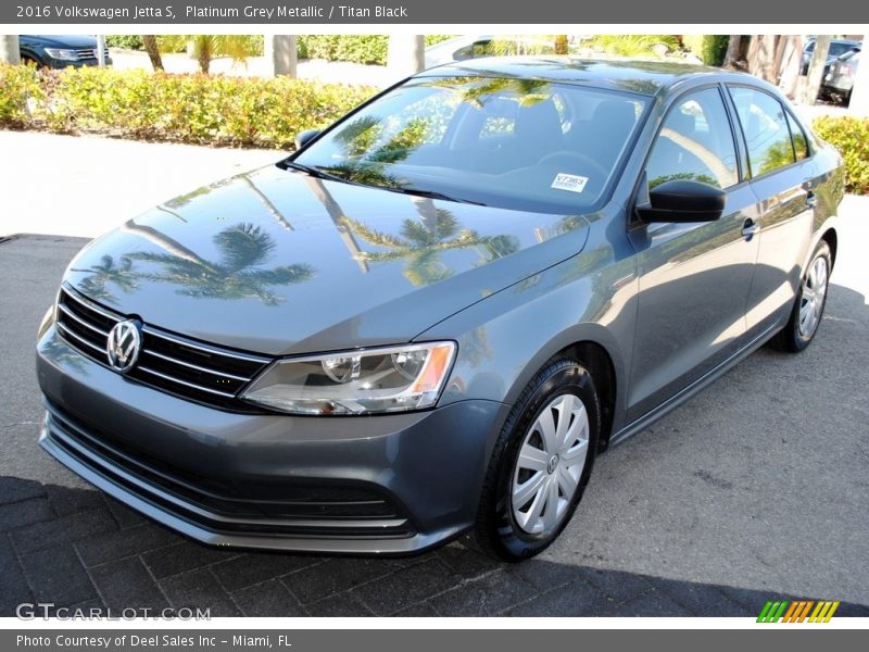 Platinum Grey Metallic / Titan Black 2016 Volkswagen Jetta S