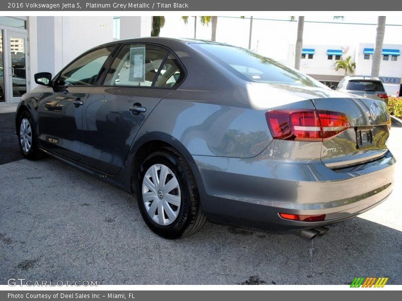 Platinum Grey Metallic / Titan Black 2016 Volkswagen Jetta S