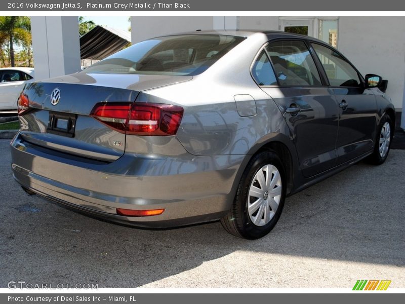 Platinum Grey Metallic / Titan Black 2016 Volkswagen Jetta S