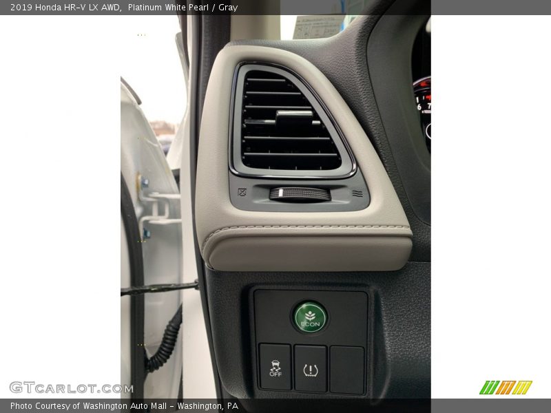 Platinum White Pearl / Gray 2019 Honda HR-V LX AWD