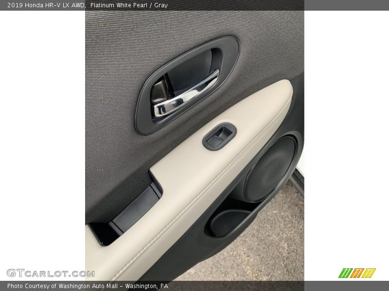 Platinum White Pearl / Gray 2019 Honda HR-V LX AWD