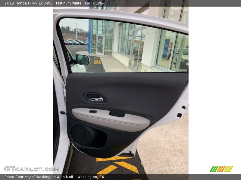 Platinum White Pearl / Gray 2019 Honda HR-V LX AWD