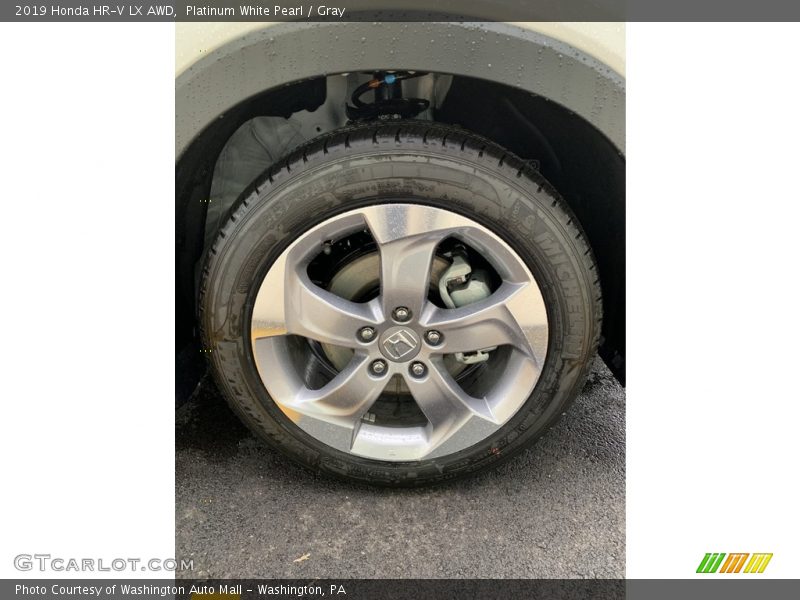 Platinum White Pearl / Gray 2019 Honda HR-V LX AWD