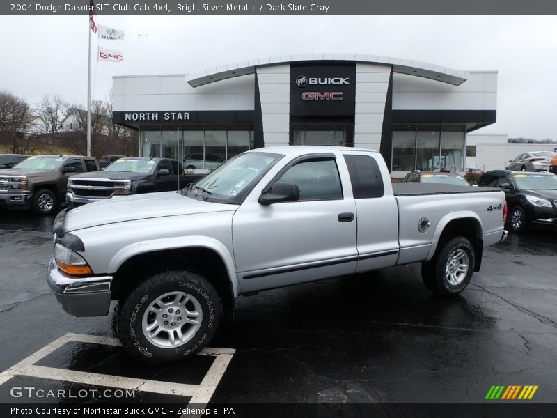 Bright Silver Metallic / Dark Slate Gray 2004 Dodge Dakota SLT Club Cab 4x4