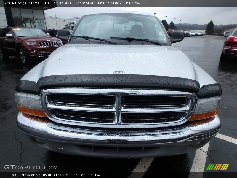 Bright Silver Metallic / Dark Slate Gray 2004 Dodge Dakota SLT Club Cab 4x4