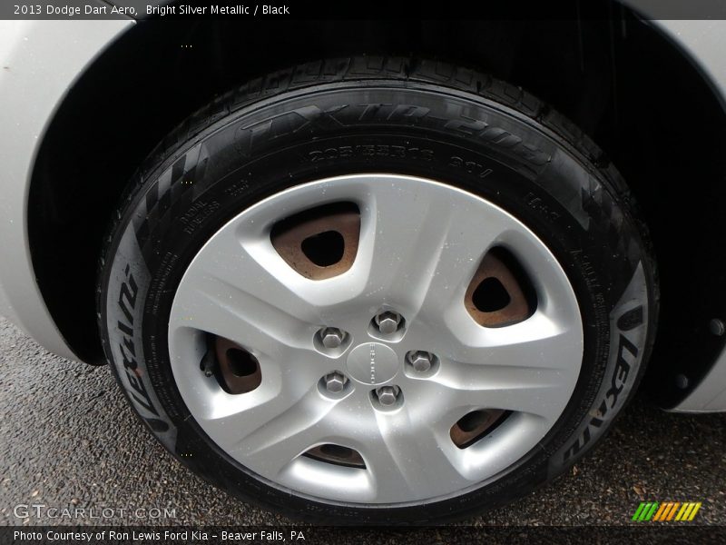 Bright Silver Metallic / Black 2013 Dodge Dart Aero