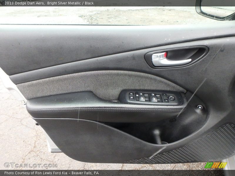 Bright Silver Metallic / Black 2013 Dodge Dart Aero