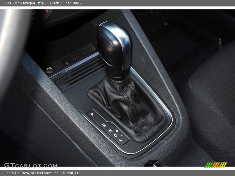 Black / Titan Black 2016 Volkswagen Jetta S