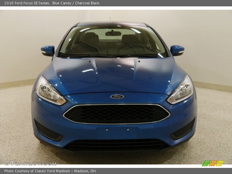 Blue Candy / Charcoal Black 2016 Ford Focus SE Sedan