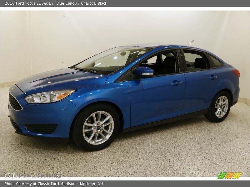Blue Candy / Charcoal Black 2016 Ford Focus SE Sedan
