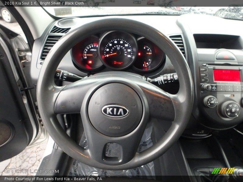 Bright Silver / Black Cloth 2010 Kia Soul 1.6