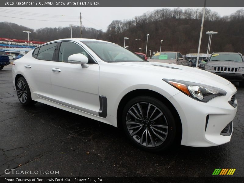 Front 3/4 View of 2019 Stinger 2.0L AWD