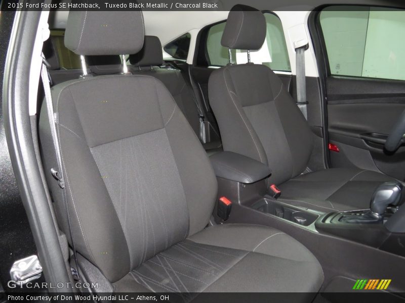 Tuxedo Black Metallic / Charcoal Black 2015 Ford Focus SE Hatchback