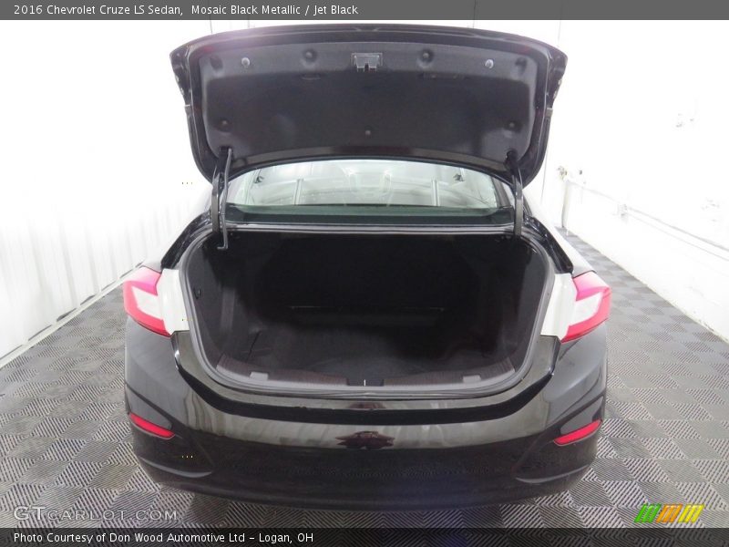 Mosaic Black Metallic / Jet Black 2016 Chevrolet Cruze LS Sedan