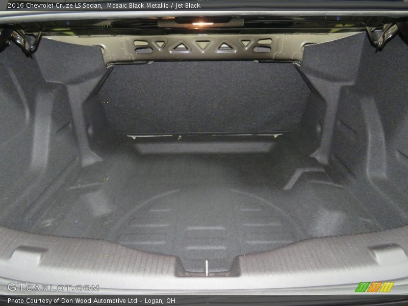 Mosaic Black Metallic / Jet Black 2016 Chevrolet Cruze LS Sedan