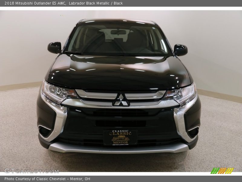 Labrador Black Metallic / Black 2018 Mitsubishi Outlander ES AWC