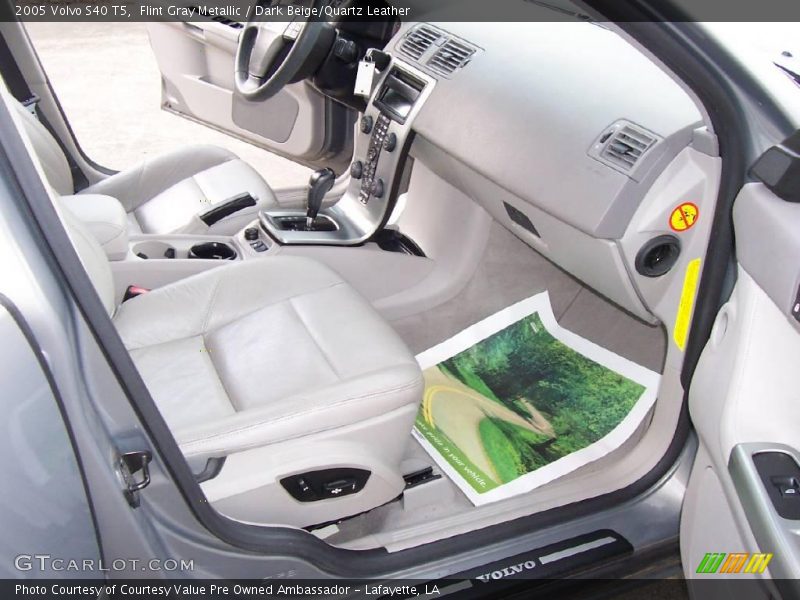 Flint Gray Metallic / Dark Beige/Quartz Leather 2005 Volvo S40 T5
