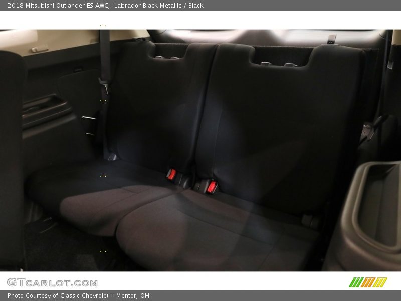 Labrador Black Metallic / Black 2018 Mitsubishi Outlander ES AWC