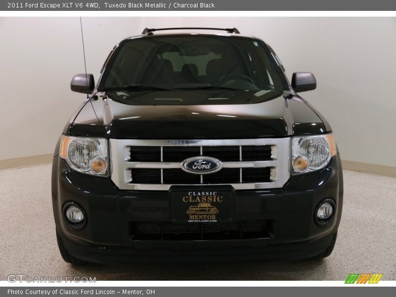 Tuxedo Black Metallic / Charcoal Black 2011 Ford Escape XLT V6 4WD