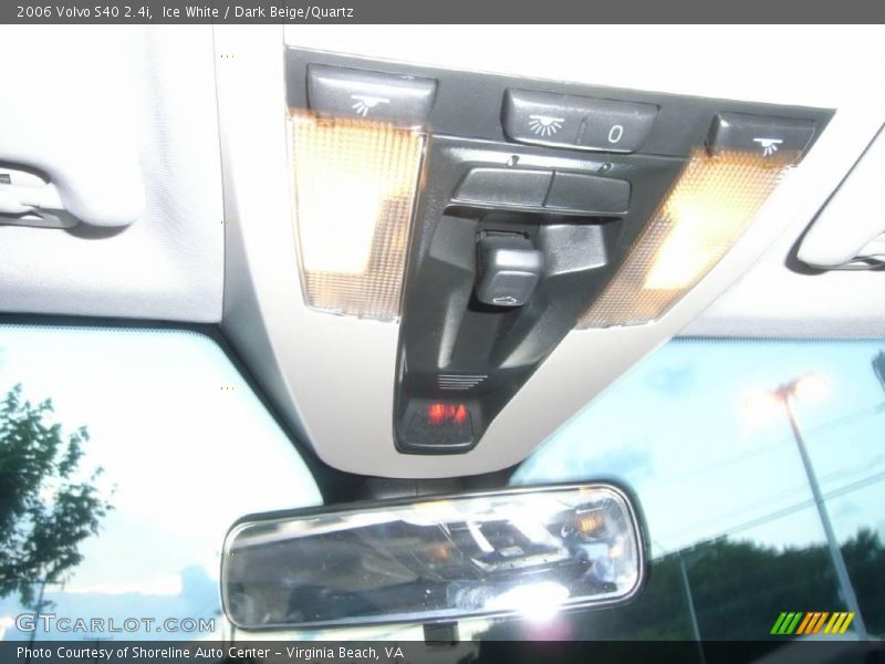 Ice White / Dark Beige/Quartz 2006 Volvo S40 2.4i
