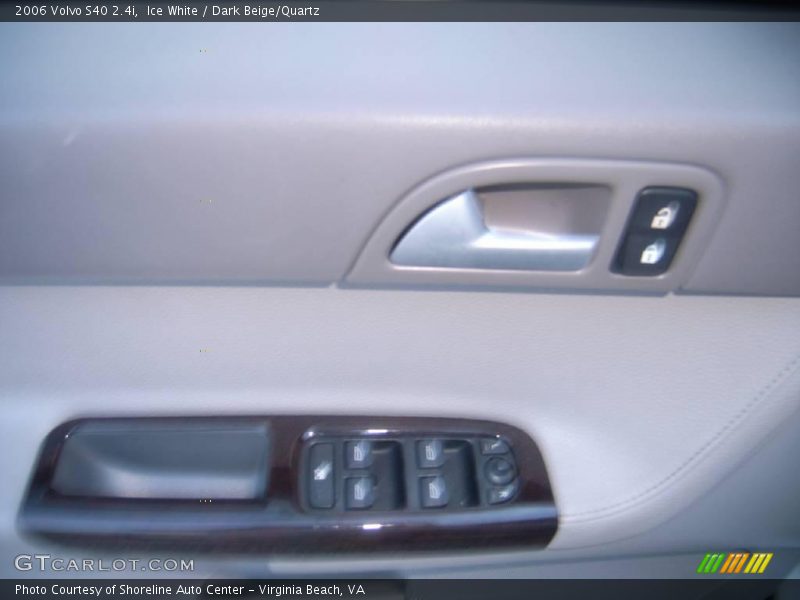Ice White / Dark Beige/Quartz 2006 Volvo S40 2.4i