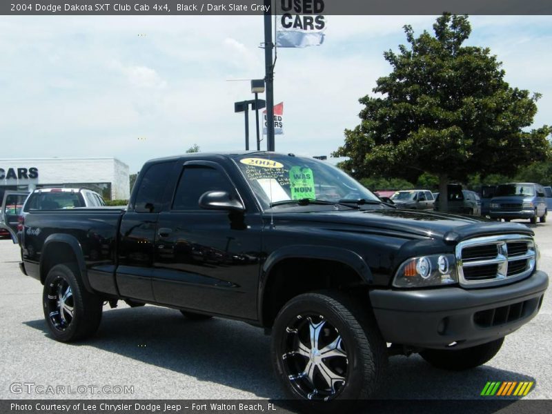 Black / Dark Slate Gray 2004 Dodge Dakota SXT Club Cab 4x4
