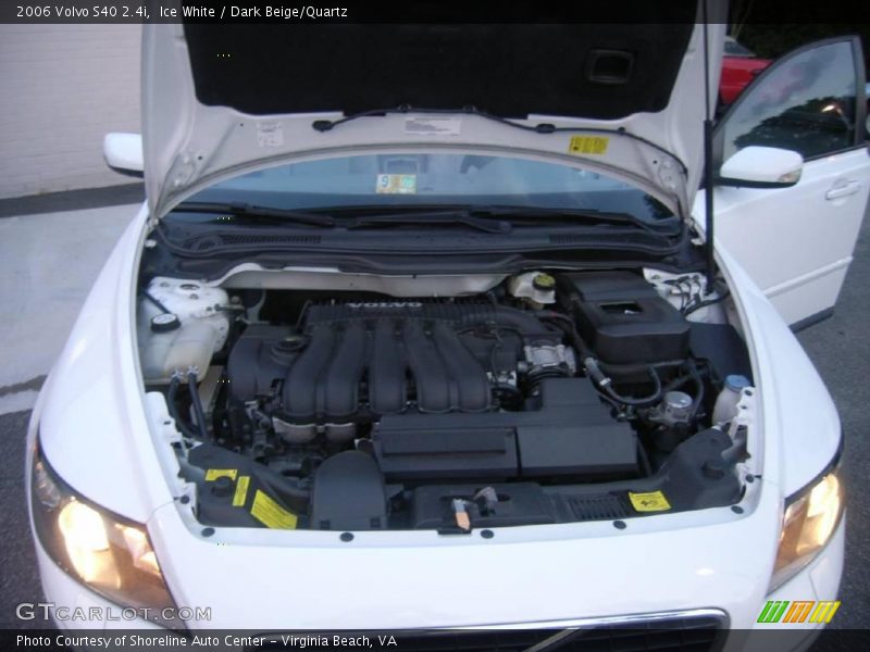 Ice White / Dark Beige/Quartz 2006 Volvo S40 2.4i