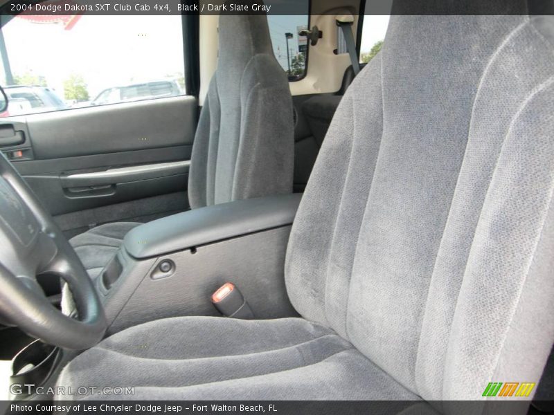 Black / Dark Slate Gray 2004 Dodge Dakota SXT Club Cab 4x4