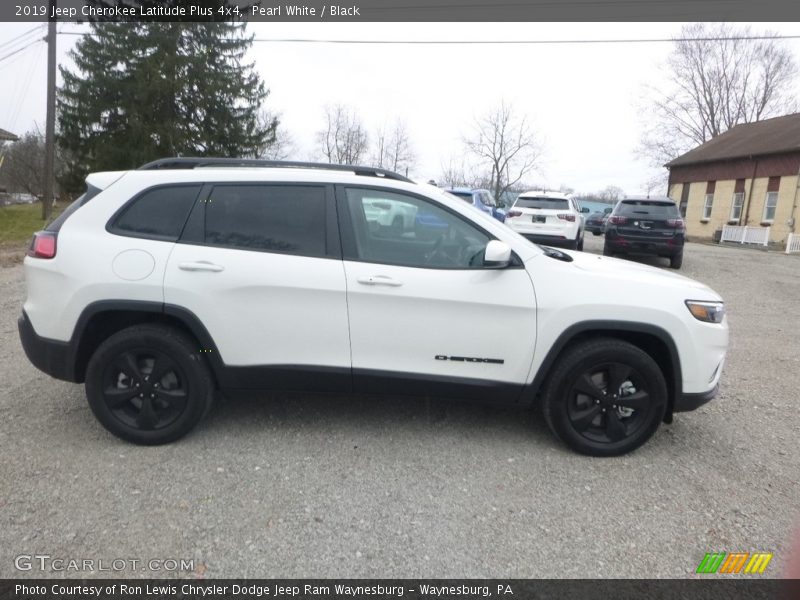 Pearl White / Black 2019 Jeep Cherokee Latitude Plus 4x4