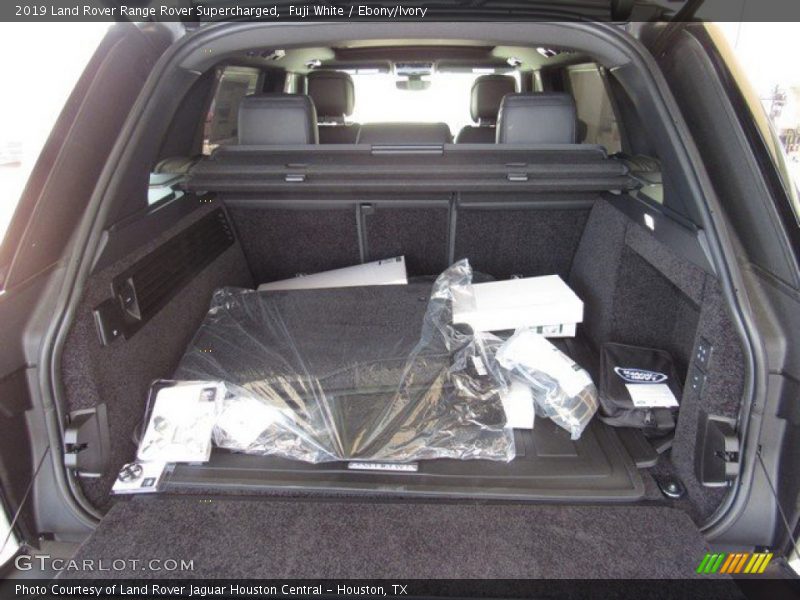 Fuji White / Ebony/Ivory 2019 Land Rover Range Rover Supercharged