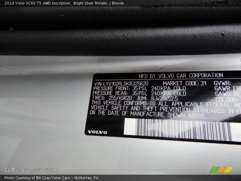 Bright Silver Metallic / Blonde 2019 Volvo XC60 T5 AWD Inscription