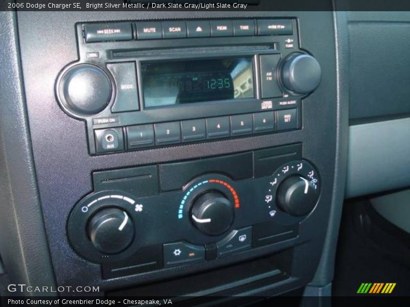 Bright Silver Metallic / Dark Slate Gray/Light Slate Gray 2006 Dodge Charger SE
