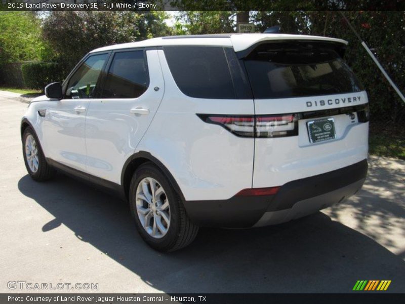 Fuji White / Ebony 2019 Land Rover Discovery SE