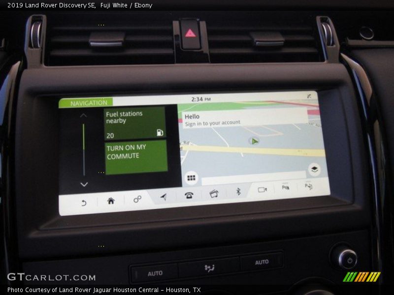 Fuji White / Ebony 2019 Land Rover Discovery SE