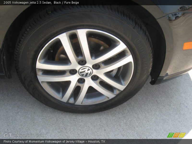 Black / Pure Beige 2005 Volkswagen Jetta 2.5 Sedan