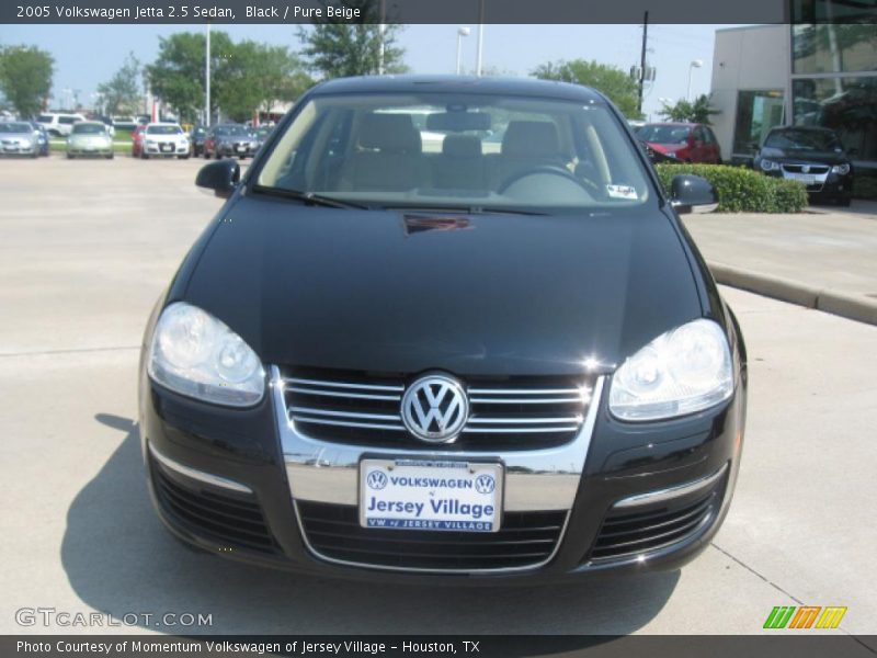 Black / Pure Beige 2005 Volkswagen Jetta 2.5 Sedan